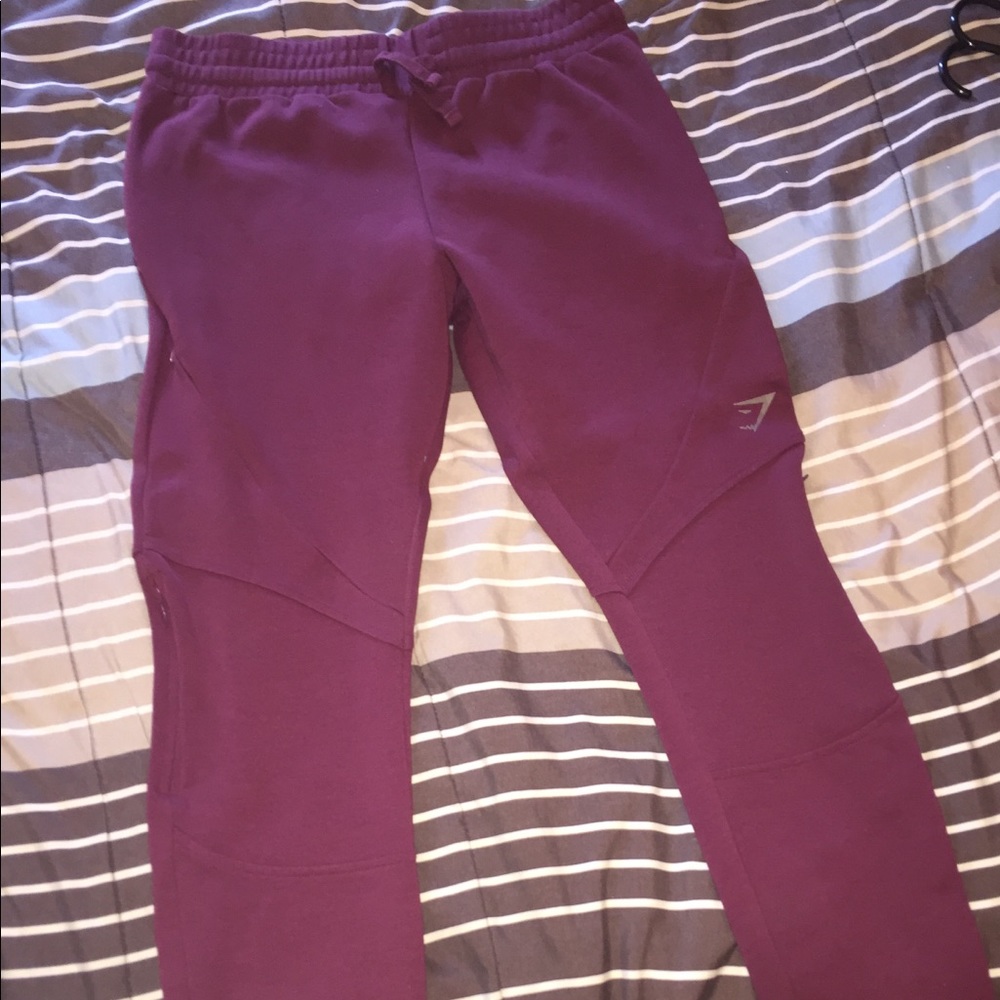 Gymshark Apex Bottoms in a Port color & men’s MED